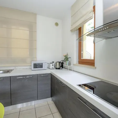 Apartment Benacus F4 *